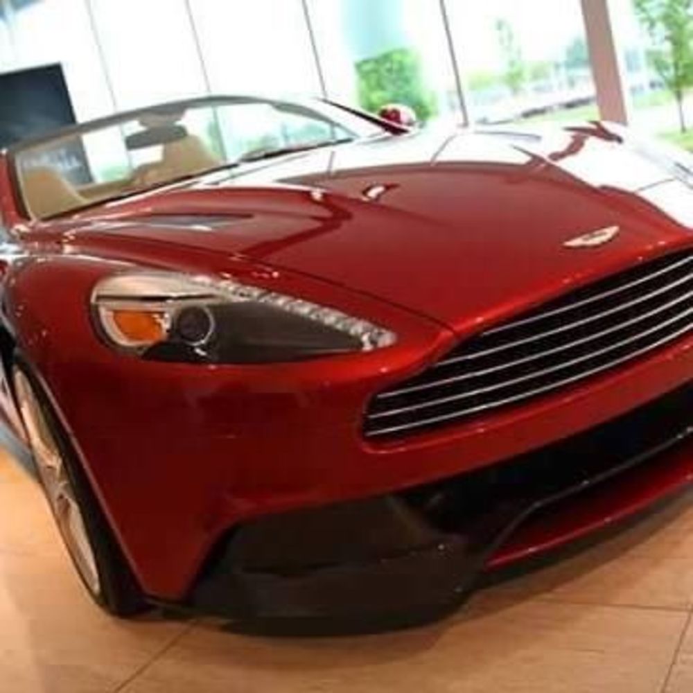 Meet your Posher, Manuel